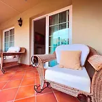 Daire Townhouse In Peaceful Mar, Heated Pool, Parking! Pm6 *