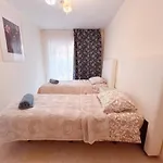 Daire Townhouse In Peaceful Mar, Heated Pool, Parking! Pm6