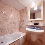 Townhouse In Peaceful Mar, Heated Pool, Parking! Pm6 Daire